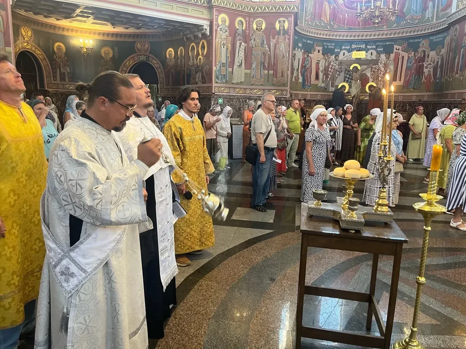 19 августа, в праздник Преображения Господа Бога и Спаса нашего Иисуса Христа, в Свято-Николаевском соборе прошли праздничные богослужения.